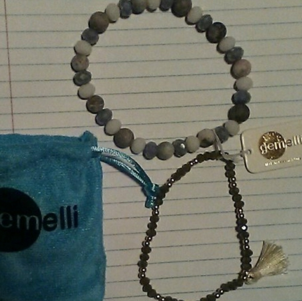 Gemelli NWT Bracelet Set W/Pouch